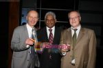 at Narendra Kumar Hosts The Louis Royer Cognac dinner in Grand Haytt, Mumbai on 17th Dec 2010 (3).JPG