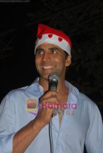 Akshay Kumar spend christmas with children of St Catherines in Andheri on 25th Dec 2010 (3).JPG