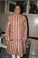 Anup Jalota launches Ram Shankar_s album in Isckon on 4th Jan 2011 (9).JPG