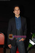 Dino Morea at Overdrive Awards in Taj Land_s End on 4th Jan 2011 (9).JPG