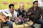 Shankar, Ehsaan, Loy unveil Patiala House music on Radio Mirchi in Mumbai on 3rd Jan 2011 (4).JPG