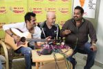 Shankar, Ehsaan, Loy unveil Patiala House music on Radio Mirchi in Mumbai on 3rd Jan 2011 (9).JPG
