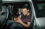 Aamir Khan snapped with his IPAD in Novotel Hotel on 6th Jan 2011 (4).JPG