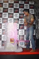 Milind Soman unveils latest G-shock watch in Taj, Colaba, Mumbai on 12th Jan 2011 (3).JPG