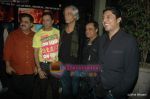Madhur Bhandarkar, Sudhir Mishra at Yeh Saali Zindagi music launch in Marimba Lounge on 13th Jan 2011 (137).JPG