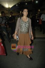 Jacqueline Fernandez arrive from Singapore in Airport on 11th Jan 2011 (2).JPG