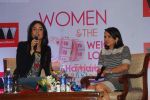 Kareena Kapoor at Rujuta Diwekar_s Book Launch of Women & the Weight Loss Tamasha in Taj Land_s End on 15th Jan 2011 (18).JPG