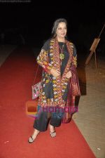 Shabana Azmi at Manish Malhotra show for Chivas Studio in Mahalaxmi Race Course on 15th Jan 2011 (5).JPG