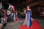 Aarti Chhabria at Shama Sikandar showcased her Cocktail & Party Collection in Mahim on 20th Jan 2011 (2).JPG