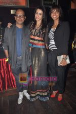 Manasi Scott, Alecia Raut, Narendra Kumar Ahmed at Rolling Stone Rock Awards in Hard Rock Cafe on 20th Jan 2011 (3).JPG