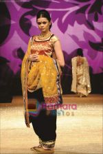 at Ahmedabad show of Shyamal and Bhumika on 21st Jan 2011 (29).JPG