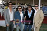 Sanjay Kapoor, Arjun Rampal, Chunky Pandey at HDIL Oaks race in Mahalaxmi Race Course on 23rd Jan 2011 (8).JPG