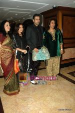 Rohit Roy at Neelam and Sameer_s wedding reception in Mumbai on 24th Jan 2011 (145).JPG