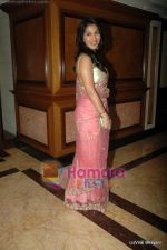 Sophie Chaudhary at Neelam and Sameer_s wedding reception in Mumbai on 24th Jan 2011 (3).JPG