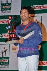 Sachin Tendulkar at Castrol Cricket Awards in Grand Hyatt, Mumbai on 28th Jan 2011 (12).JPG