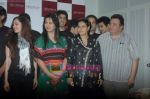 Kajol, Rishi Kapoor, Poonam Dhillon at Rahul Rawail_s Stella Adler acting studio opening in Santacruz on 30th Jan 2011 (2).JPG
