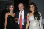 Natasha Poonawala, Christopher Forbes & Queenie Singh at Forbes Life India launch in Mumbai on 1st Feb 2011.JPG