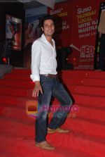 Randeep Hooda at the Premiere of Yeh Saali Zindagi in Cinema , Mumbai on 2nd Feb 2011 (2).JPG