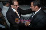Dharmendra, Salman Khan at the Premiere of Hum Dono Rangeen in Cinemax on 3rd Feb 2011 (4).JPG