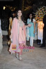 Madhuri Dixit at  Imran Khan_s wedding reception in Taj Land_s End on 5th Feb 2011 (160).JPG