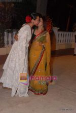 Rani Mukherjee, Sonakshi Sinha at  Imran Khan_s wedding reception in Taj Land_s End on 5th Feb 2011 (2).JPG
