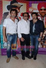 Bobby Deol, Sunny Deol, Dharmendra at Yamla Pagla Deewana success party in Novotel on 6th Feb 2011 (2).JPG