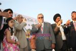 Vijay Mallya at Signaturel Derby in Mahalaxmi on 6th Feb 2011 (3).JPG