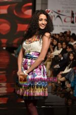 at Gitanjali Tour De India fashion  show in Trident, Mumbai on 6th Feb 2011 (49).JPG