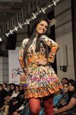 at Gitanjali Tour De India fashion  show in Trident, Mumbai on 6th Feb 2011 (70).JPG