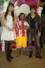 Shaleen Bhanot, Daljeet Kaur, Omkar Das at Taz_s film mahurat Chal Joothey in Blue Waters on 10th Feb 2011 (3).JPG