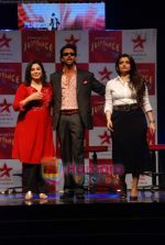 Hrithik Roshan, Farah Khan, Vaibhavi Merchant at the launch of Just Dance show in Filmistan on 17th Feb 2011 (7).JPG