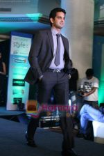 at Pantaloon_s CEO Style fashion show in Mayfair on 16th Feb 2011 (8).JPG