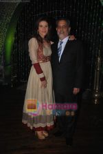 Raageshwari Loomba at Vivek Kumar and Pervez Damania_s bash in Sahara Star on 19th Fen 2011.JPG