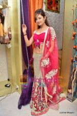 Yuvika Chaudhary at the launch of designer Manali Jagtap_s store in Mumbai on 4th March 2011 (6).JPG