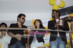 Jackky Bhagnani, Pooja Gupta, Remo D_Souza at Faltu music launch in Planet M on 9th March 2011 (4).JPG