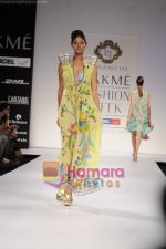 Model walks for Parvesh and Jai at Lakme Fashion Week 2011 Day 1 in Grand Hyatt, Mumbai on 10th March 2011 (64).JPG
