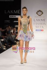Model walks for Parvesh and Jai at Lakme Fashion Week 2011 Day 1 in Grand Hyatt, Mumbai on 10th March 2011 (86).JPG