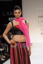 at Chaiyanya Rao_s show at Lakme Fashion Week 2011 Day 1 in Grand Hyatt, Mumbai on 10th March 2011 (26).JPG
