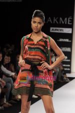 at Chaiyanya Rao_s show at Lakme Fashion Week 2011 Day 1 in Grand Hyatt, Mumbai on 10th March 2011 (34).JPG
