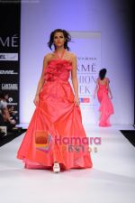 Model walk the ramp for Jatin Verma show at Lakme Fashion Week 2011 Day 2 in Grand Hyatt, Mumbai on 12th March 2011 (45).JPG