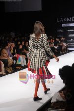 Model walk the ramp for Abhishek Byas show at Lakme Fashion Week 2011 Day 4 in Grand Hyatt, Mumbai on 14th March 2011 (26).JPG