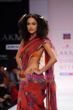 Model walk the ramp for Anupama Dayal show at Lakme Fashion Week 2011 Day 4 in Grand Hyatt, Mumbai on 14th March 2011 (19).JPG