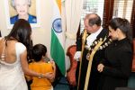 Vidya Balan honoured by the Mayor of Melbourne on 14th March 2011 (9).jpeg