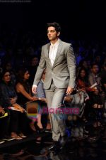 Zayed Khan walk the ramp for Rocky S Show at Lakme Fashion Week 2011 Day 4 in Grand Hyatt, Mumbai on 14th March 2011 (3).JPG
