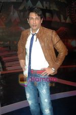 Shekhar Suman on the sets of Star Plus Comedy Ka Maha Muqabla in Malad on 22nd March 2011 (4).JPG
