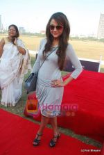 Amrita Arora at Jindal Polo match in Mahalaxmi Race Course on 25th March 2011 (23).JPG