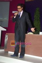 Abhishek Bachchan at Mint Luxury Forum in Taj Hotel on 26th March 2011 (12).JPG