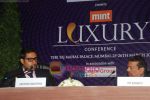 Abhishek Bachchan at Mint Luxury Forum in Taj Hotel on 26th March 2011 (18).JPG
