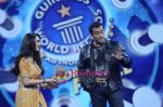 Preity Zinta, Salman Khan on the sets of Guinness World Records in R K Studios on 26th March 2011 (26).JPG