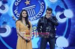 Preity Zinta, Salman Khan on the sets of Guinness World Records in R K Studios on 26th March 2011 (30).JPG